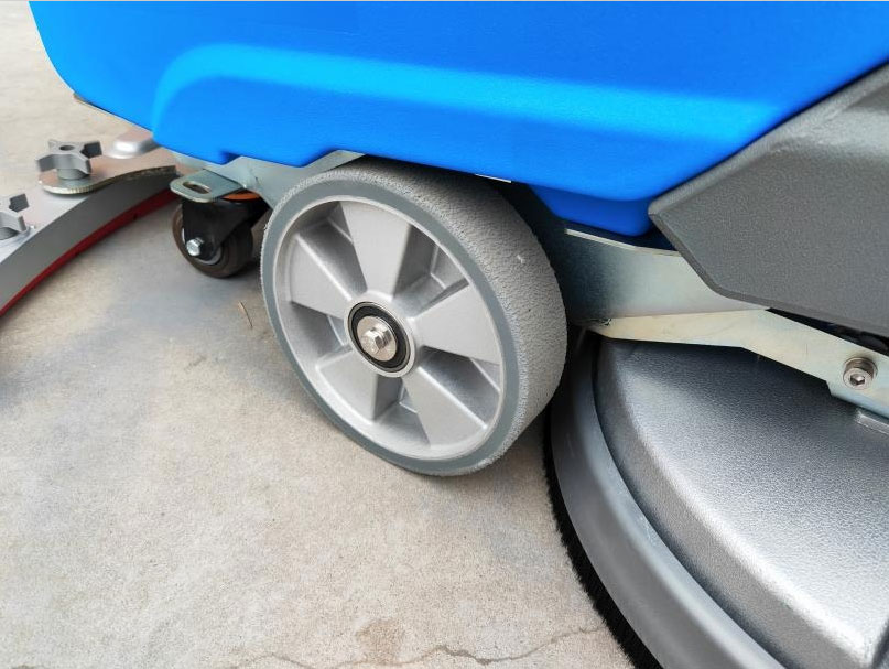 What factors affect the quality of floor scrubber products
